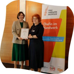 Bilder ZV Newsletter Auszeichnung Friseurmeisterin